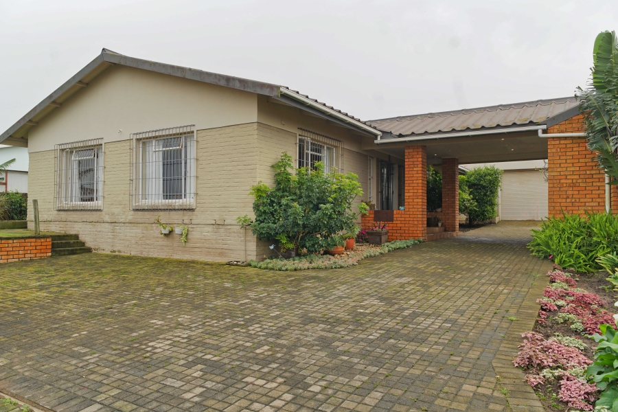 4 Bedroom Property for Sale in Kaysers Beach Eastern Cape